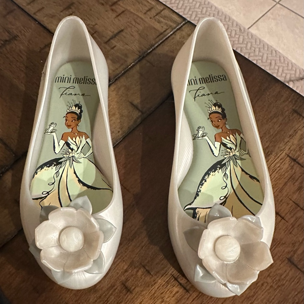 Mini Melissa- Tiana little girls size 11